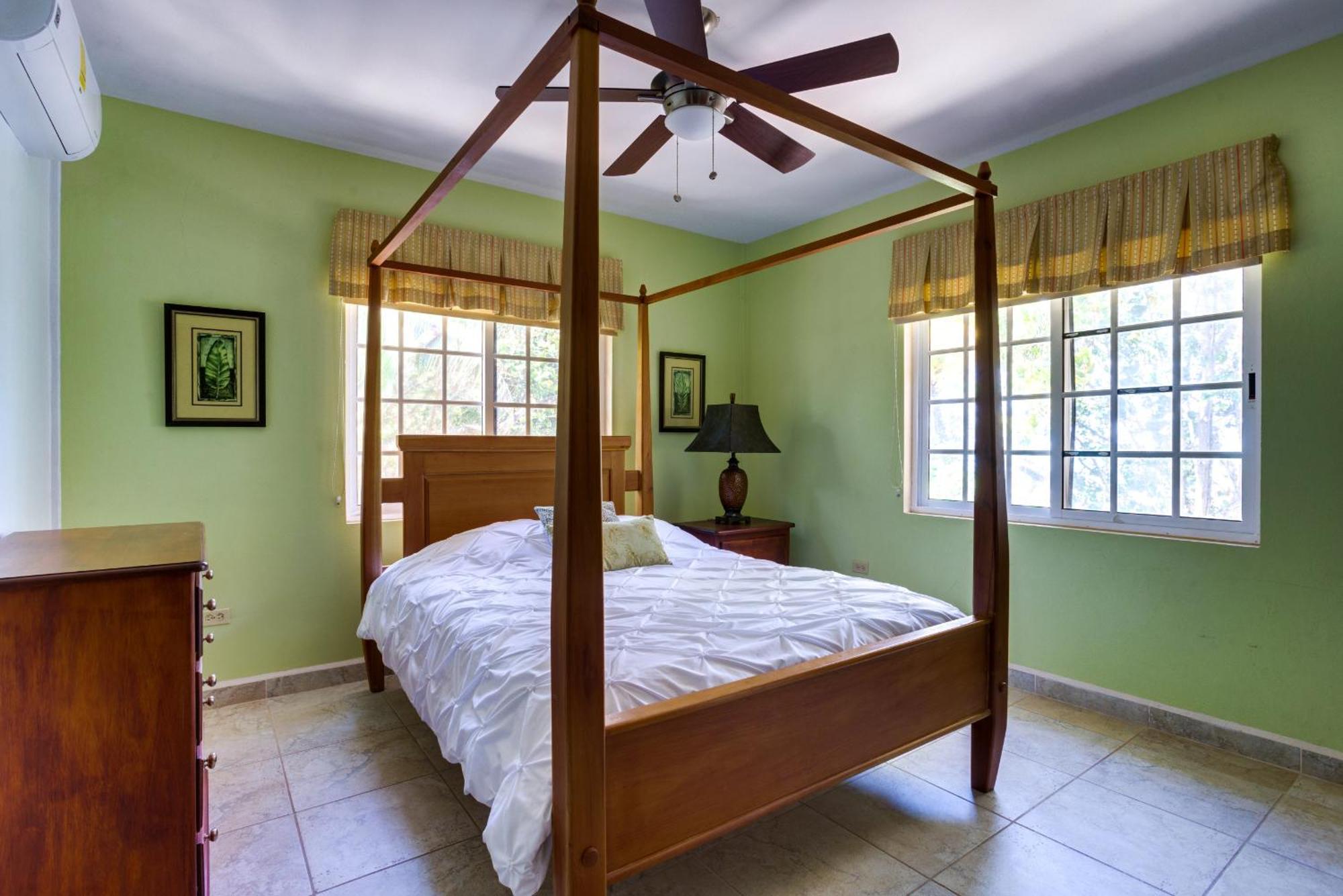 Los Porticos Placencia Chambre photo